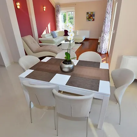 Coratina Apartament *