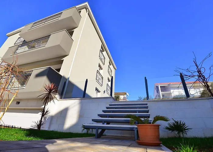 Coratina Apartment